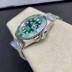 Replica Submariner Green