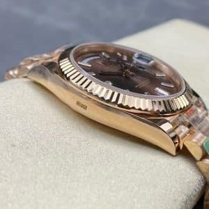 18K Rose Gold ay-Date 40 228235