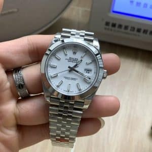 Rolex Datejust 41 – 126300 Smooth White Dial Jubilee Bracelet (Pre-Owned 2025)