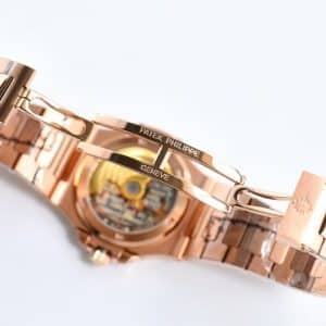 Patek Philippe Nautilus 5711/1R-001 – Rose Gold / Brown Dial
