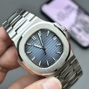 Patek Philippe Nautilus 5711 Stainless Steel / Blue V1