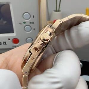 Patek Philippe Nautilus 5712R-001 – Rose Gold