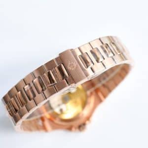 Patek Philippe Nautilus 5711/1R-001 – Rose Gold / Brown Dial