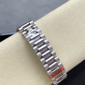 40 Pink Diamond Roman Dial