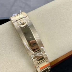 Rolex GMT-Master II 126718GRNR Green Dial — Clean Factory Super Clone