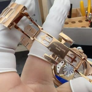 Patek Philippe Nautilus 5712R-001 – Rose Gold