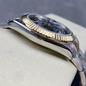 DIW World Timer Two-Tone Black Dial