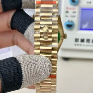 Day-Date 40 Ref. 228238 Full Gold