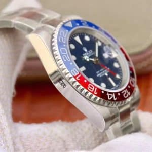 Rolex GMT-Master II 126710BLRO “Pepsi” Oyster Bracelet
