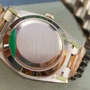 18K Rose Gold ay-Date 40 228235