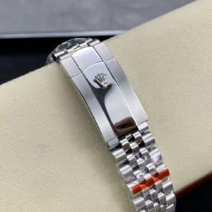 Rolex Sky-Dweller 326934 Green Dial Jubilee Bracelet — Clean Factory Super Clone