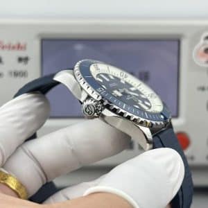 Super Clone Breitling Superocean 44 Blue Dial Cream Ring Blue Bezel with Blue Rubber Strap from BLS Factory China Replica Edition