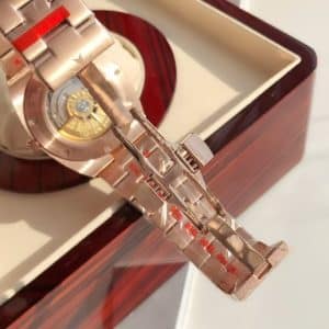 Super Clone Vacheron Constantin Overseas 41mm Silver Dial Rose Gold Stainless Steel Integrated Bracelet BBS Factory