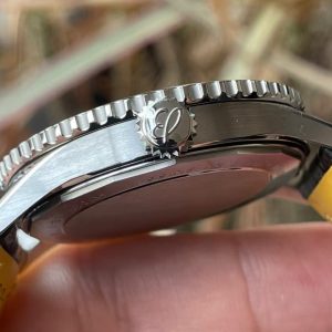 Breitling Navitimer Super Clone – BLS Factory Silver Case Green Dial Edition