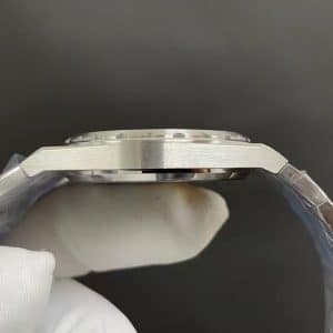 Super Clone Vacheron Constantin Historiques 222 37mm Black Dial Steel Case Integrated Bracelet OP Factory