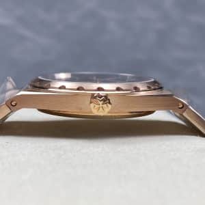 Super Clone Vacheron Constantin Historiques 4200H/000R-9359 37mm Brown Dial Rose Gold Case Integrated Bracelet SJ Factory
