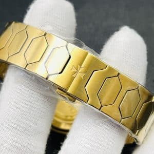 Super Clone Vacheron Constantin Historiques 222 37mm Gold Dial Yellow Gold Case Integrated Bracelet V9 Factory