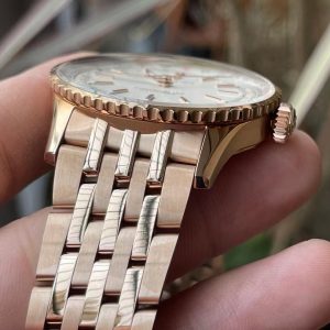 Breitling Navitimer Super Clone – BLS Factory Rose Gold Case White Dial on Steel Bracelet