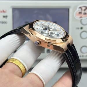 Super Clone Vacheron Constantin Overseas Perpetual Calendar Ultra-Thin 41.5mm Rose Gold Silver Dial Leather Strap 8F Factory