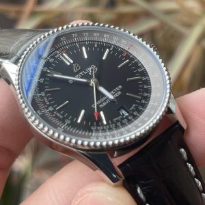 Breitling Navitimer Super Clone – TW Factory 35mm Steel Case Black Dial on Italian Calf Leather