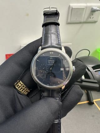 replica comparison Omega