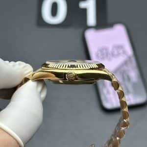 Rolex Yellow Gold Day= Date 40mm Fluted Bezel -Black Baguette Diamond Dial228238 replica