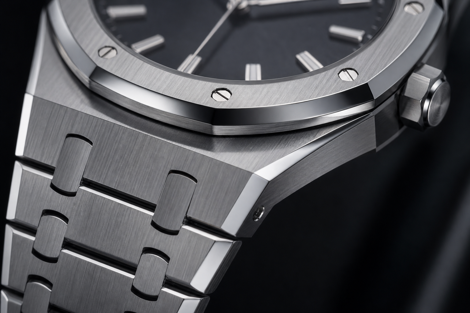 close-up AP replica case and bracelet finishing showing brushed surfaces, polished bevels, bezel screws, and clasp edges